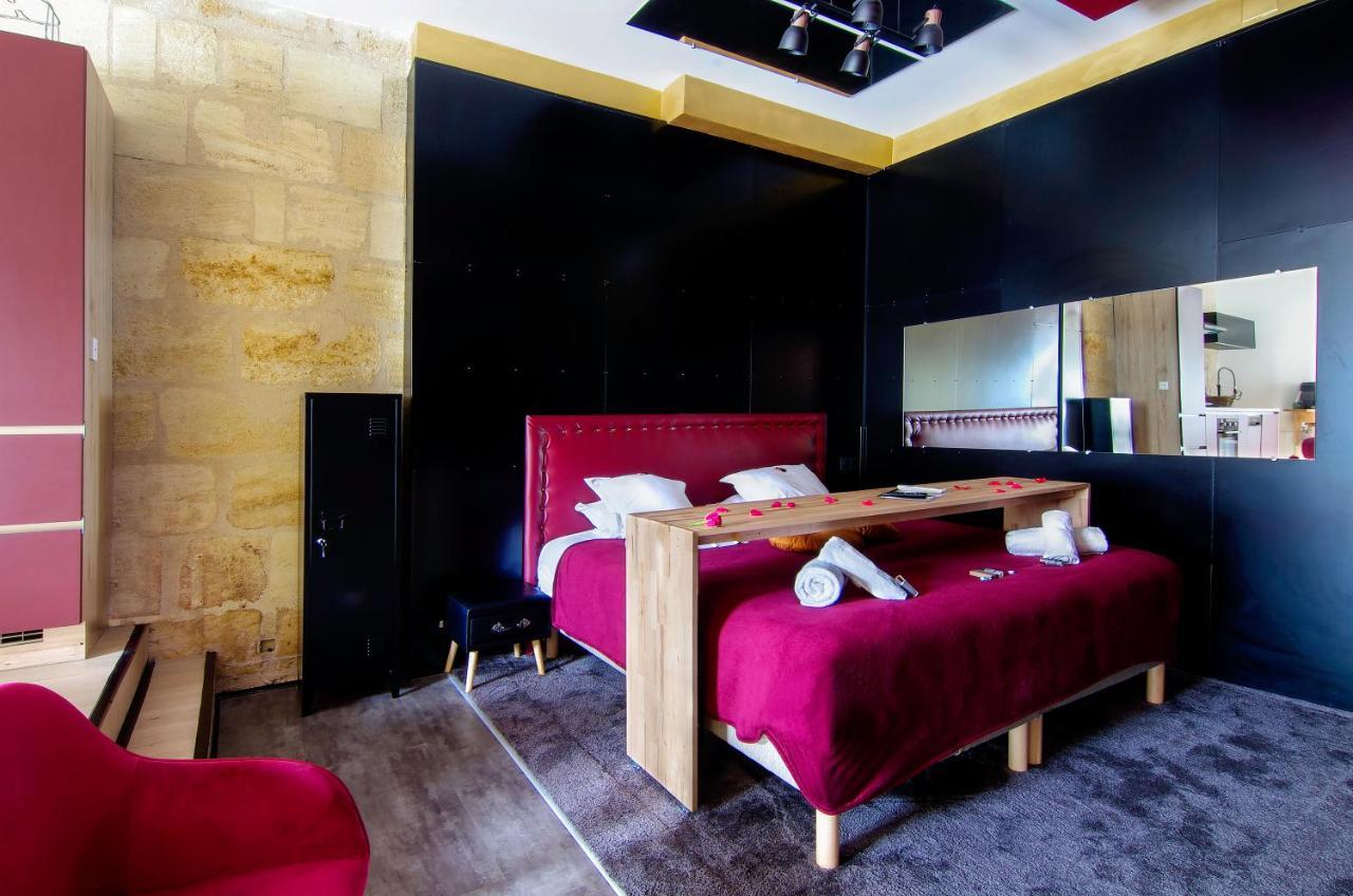 Mieuxqualhotel Jacuzzi Privatif Love Room Бордо Екстериор снимка