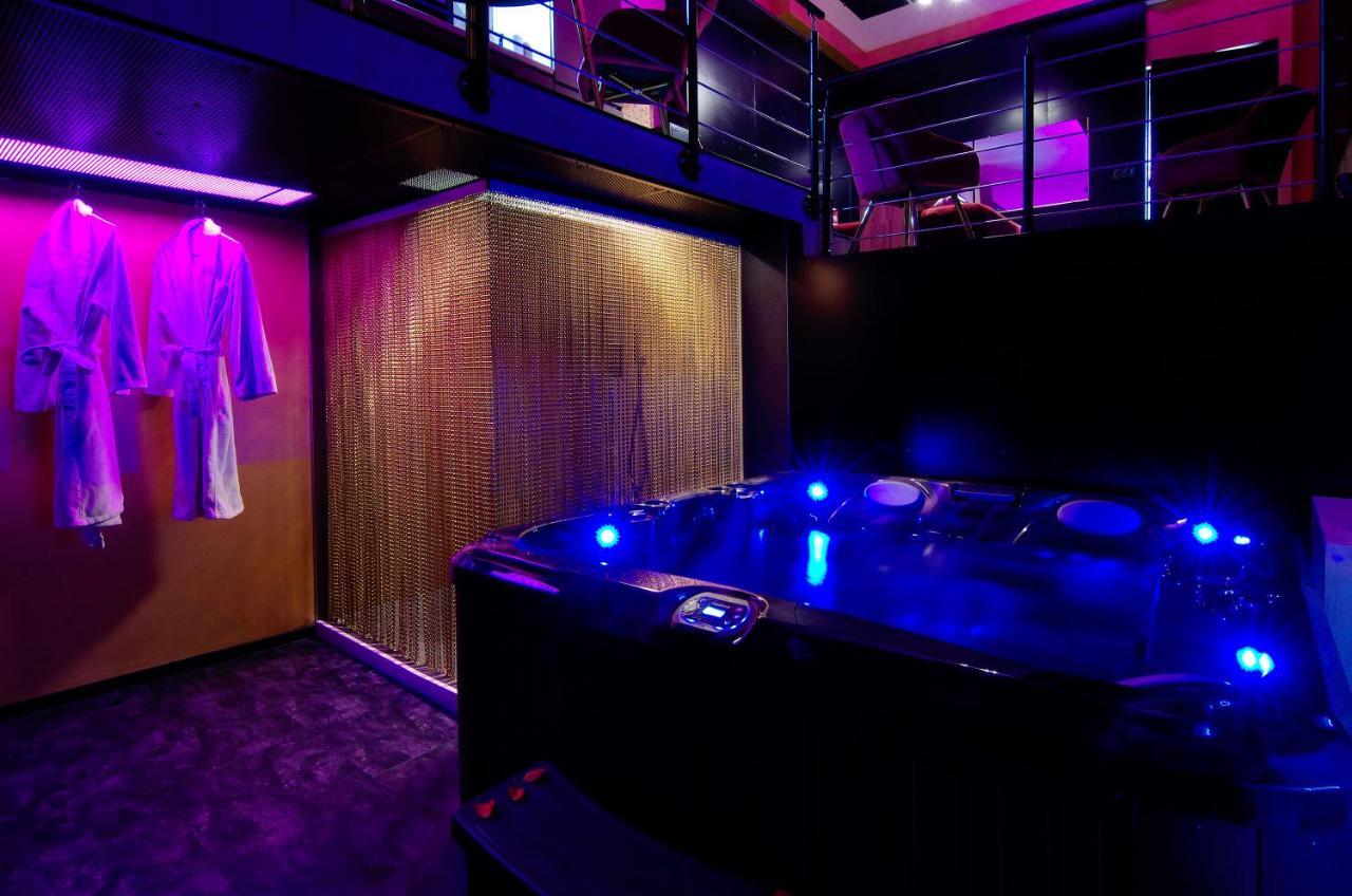 Mieuxqualhotel Jacuzzi Privatif Love Room Бордо Екстериор снимка